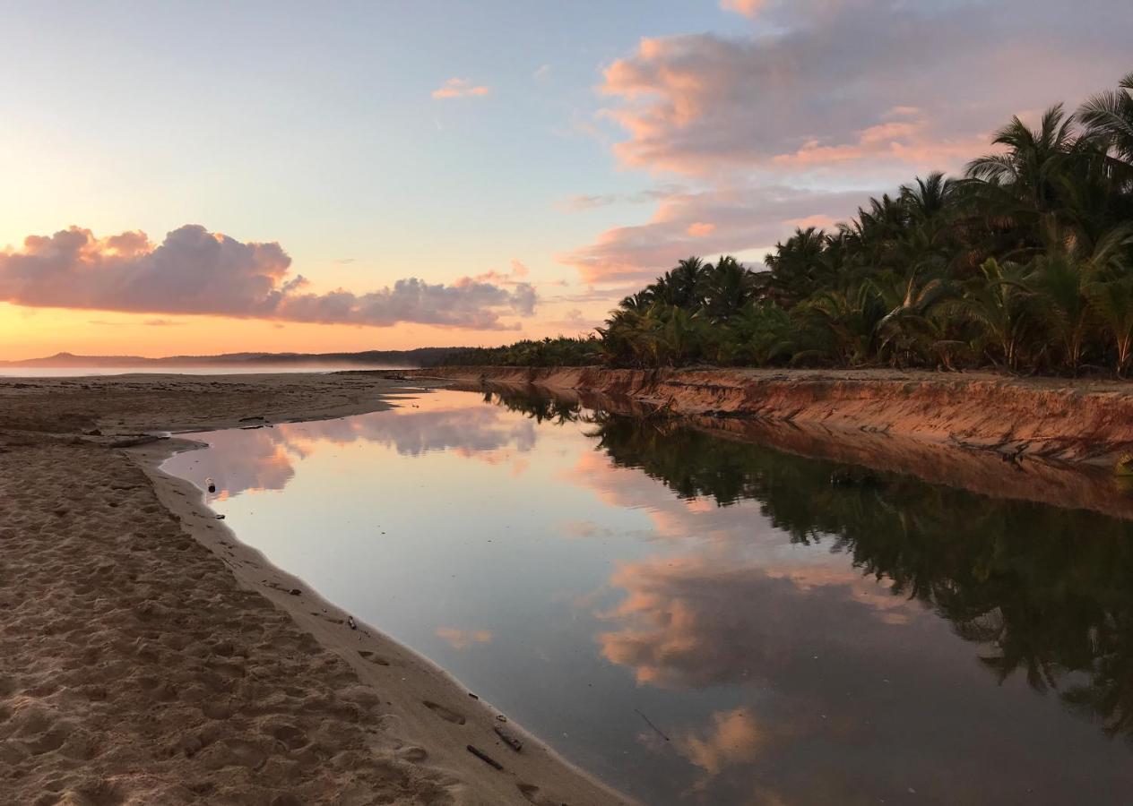 Casa Coral Hostel Luquillo Bagian luar foto